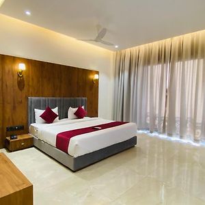 Super Deluxe Room